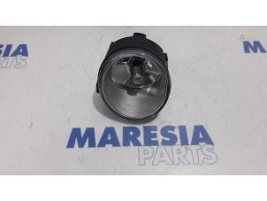 Used Daytime running light, left Renault Trafic New (JL) 2.0 dCi 16V 115 Price € 36,30 Inclusive VAT offered by Maresia Parts