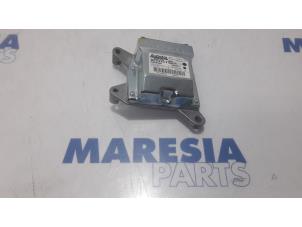 Used Airbag Module Renault Trafic New (JL) 2.0 dCi 16V 115 Price € 127,05 Inclusive VAT offered by Maresia Parts