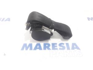 Used Front seatbelt, right Renault Trafic New (JL) 2.0 dCi 16V 115 Price € 90,75 Inclusive VAT offered by Maresia Parts