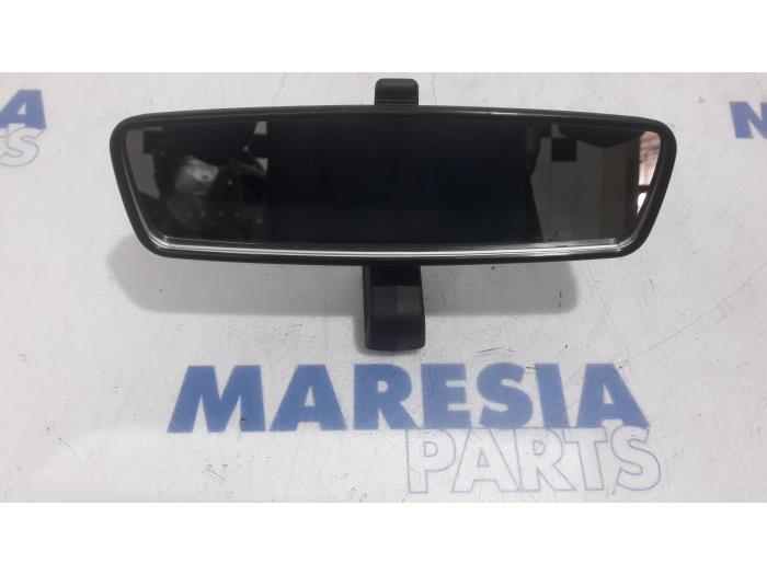 Begagnade Backspegel Alfa Romeo 159 (939AX) 1.9 JTDm Pris € 30,00 Marginaltabell erbjuds av Maresia Parts