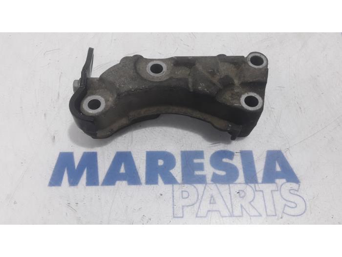 Used Engine mount Peugeot Bipper (AA) 1.4 HDi Price € 25,00 Margin scheme offered by Maresia Parts