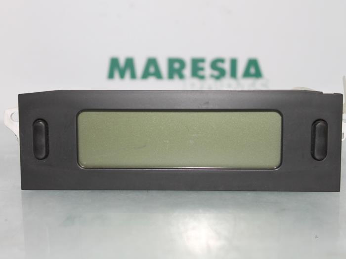 Begagnade Innerdisplay Peugeot 807 2.0 16V Pris € 20,00 Marginaltabell erbjuds av Maresia Parts