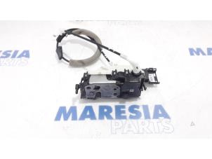 Usagé Serrure portière mécanique 2portes droite Citroen Berlingo 1.6 BlueHDI 75 Prix € 36,30 Prix TTC proposé par Maresia Parts