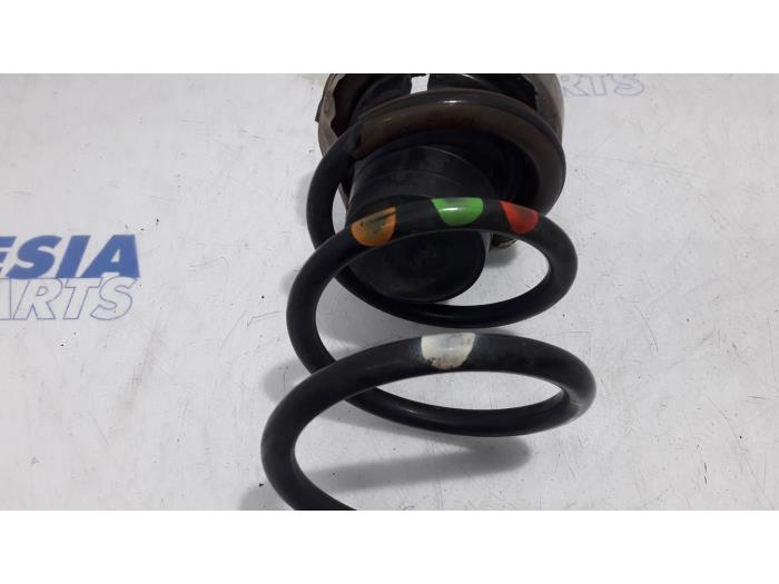 Rear coil spring from a Citroën Berlingo 1.6 BlueHDI 75 2017