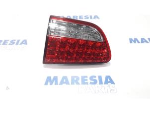 Gebrauchte Rücklicht rechts Citroen C-Crosser 2.2 HDiF 16V Preis € 90,00 Margenregelung angeboten von Maresia Parts