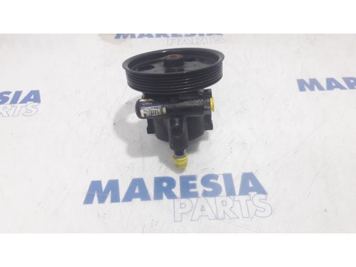 Power steering pump Dacia Duster 1.6 16V 491105900R K4M690