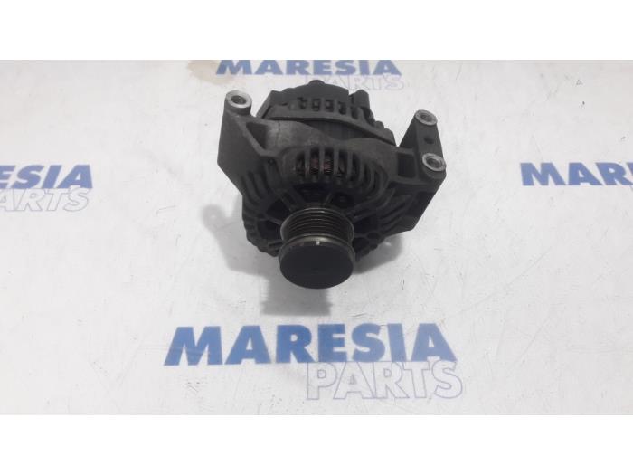 Begagnade Dynamo Peugeot Bipper (AA) 1.3 HDI Pris € 78,65 Inklusive moms erbjuds av Maresia Parts