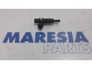 Usagé Injecteur (injection essence) Peugeot 5008 I (0A/0E) 1.6 VTI 16V Prix € 20,00 Règlement à la marge proposé par Maresia Parts