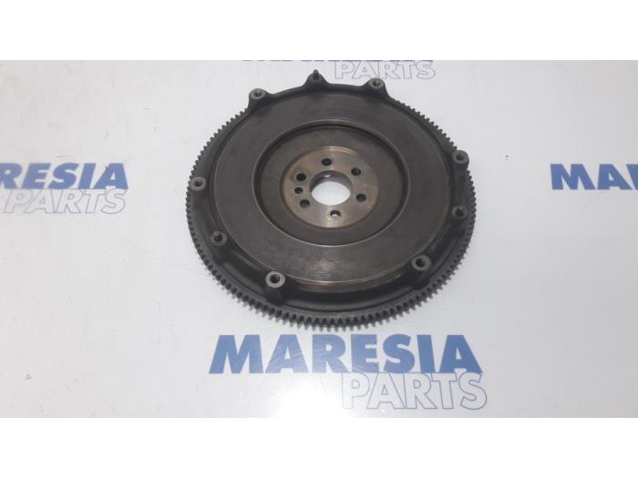 Used Schwungrad Peugeot 5008 I (0A/0E) 1.6 VTI 16V Price € 75,00 Margin scheme offered by Maresia Parts