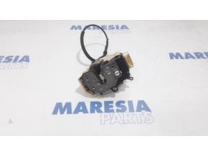 Used Rear door lock mechanism 4-door, left Fiat Panda (312) 0.9 TwinAir 65 Price € 30,00 Margin scheme offered by Maresia Parts