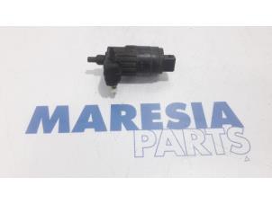 Used Windscreen washer pump Fiat Panda (312) 0.9 TwinAir 65 Price € 15,00 Margin scheme offered by Maresia Parts