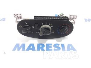 Used Heater control panel Dacia Duster (HS) 1.6 16V Price € 50,00 Margin scheme offered by Maresia Parts