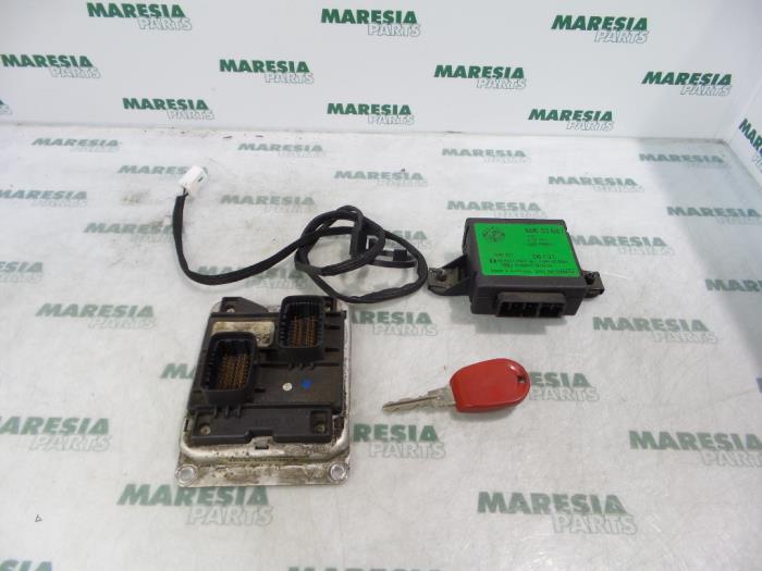 Used Engine management computer Alfa Romeo 156 (932) 2.0 Twin Spark 16V Price € 131,25 Margin scheme offered by Maresia Parts