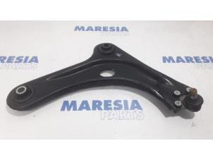 Used Front lower wishbone, right Citroen DS3 (SA) 1.2 12V PureTech 82 Price € 25,00 Margin scheme offered by Maresia Parts