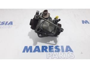 Używane Mechaniczna pompa paliwa Peugeot Boxer (U9) 2.2 HDi 120 Euro 4 Cena € 215,99 Z VAT oferowane przez Maresia Parts