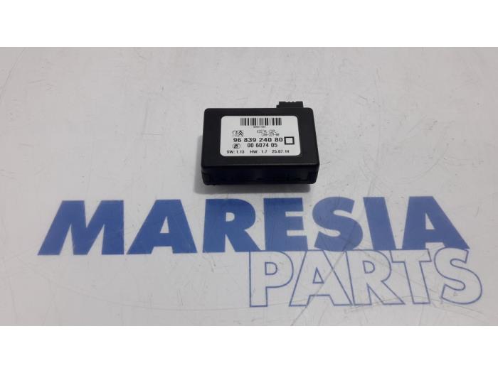 Begagnade Regnsensor Citroen DS3 (SA) 1.2 12V PureTech 82 Pris € 25,00 Marginaltabell erbjuds av Maresia Parts