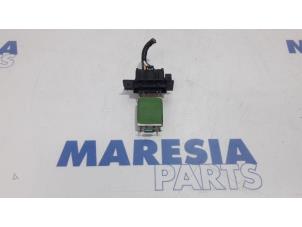 Used Heater resistor Peugeot Partner (GC/GF/GG/GJ/GK) 1.6 BlueHDI 75 Price € 30,25 Inclusive VAT offered by Maresia Parts