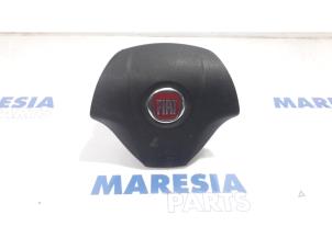 Usados Airbag izquierda (volante) Fiat Doblo Cargo (263) 1.6 D Multijet Precio € 90,75 IVA incluido ofrecido por Maresia Parts