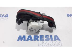Usagé Ceinture de sécurité avant droite Fiat 500 (312) 0.9 TwinAir 85 Prix € 222,34 Prix TTC proposé par Maresia Parts