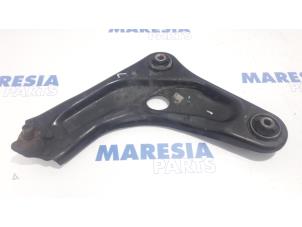 Usagé Bras de suspension bas avant gauche Citroen C3 Picasso (SH) 1.4 16V VTI 95 Prix € 35,00 Règlement à la marge proposé par Maresia Parts