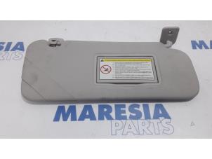 Usagé Pare-soleil Citroen C3 Picasso (SH) 1.4 16V VTI 95 Prix € 35,00 Règlement à la marge proposé par Maresia Parts