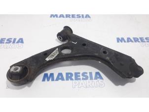 Used Front lower wishbone, left Alfa Romeo MiTo (955) 1.3 JTDm 16V Eco Price € 25,00 Margin scheme offered by Maresia Parts