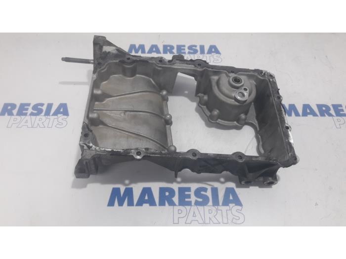 Gebrauchte Ölwanne Peugeot 208 I (CA/CC/CK/CL) 1.2 Vti 12V PureTech 82 Preis € 49,00 Margenregelung angeboten von Maresia Parts