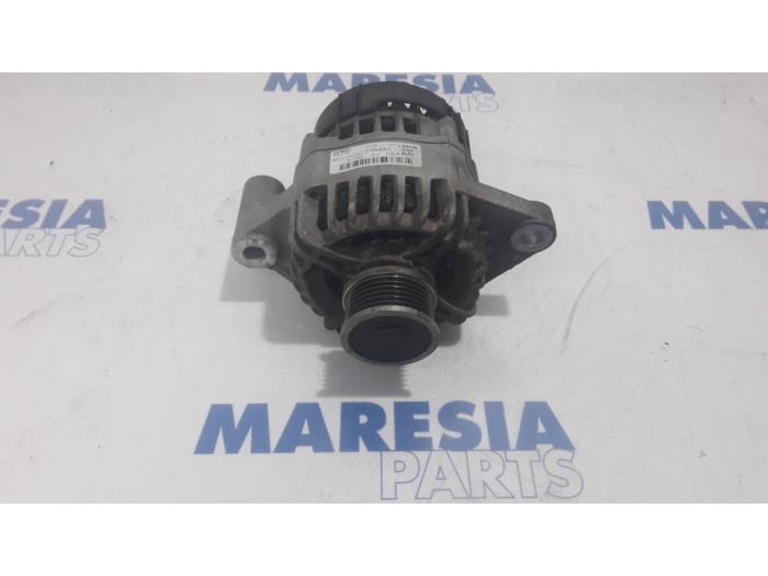 Usagé Dynamo Fiat Doblo Cargo (263) 1.6 D Multijet Prix € 90,75 Prix TTC proposé par Maresia Parts