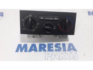 Usados Panel de control de calefacción Citroen Jumpy (G9) 2.0 HDI 140 Precio € 50,00 Norma de margen ofrecido por Maresia Parts