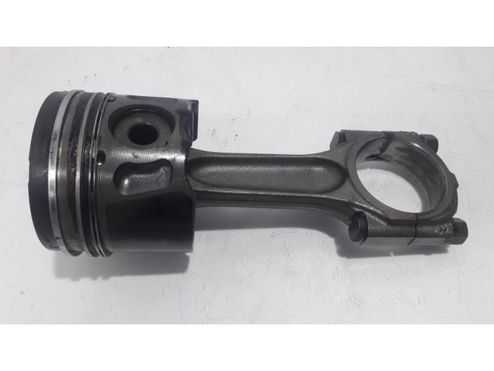 Gebrauchte Kolben Citroen Jumpy (G9) 2.0 HDI 140 Preis € 50,00 Margenregelung angeboten von Maresia Parts