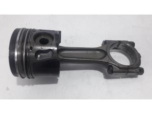 Usados Pistón Citroen Jumpy (G9) 2.0 HDI 140 Precio € 50,00 Norma de margen ofrecido por Maresia Parts