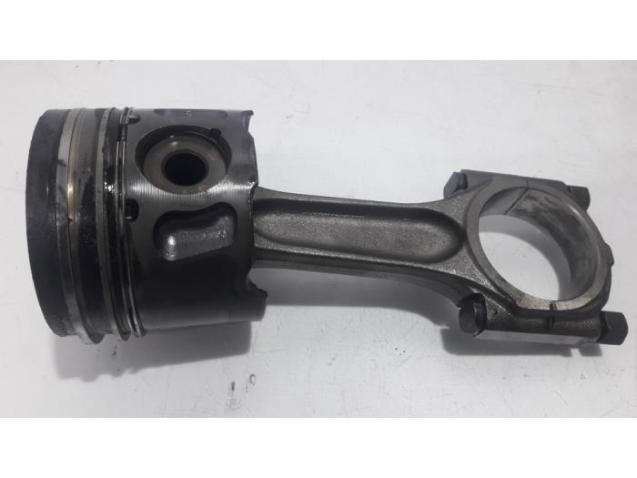 Gebrauchte Kolben Citroen Jumpy (G9) 2.0 HDI 140 Preis € 50,00 Margenregelung angeboten von Maresia Parts