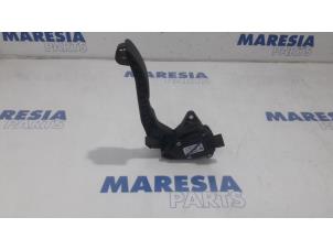 Used Throttle pedal position sensor Renault Master IV (MA/MB/MC/MD/MH/MF/MG/MH) 2.3 dCi 16V RWD Price € 84,70 Inclusive VAT offered by Maresia Parts