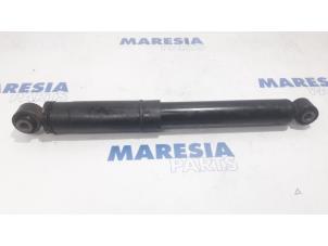 Used Rear shock absorber, left Renault Master IV (MA/MB/MC/MD/MH/MF/MG/MH) 2.3 dCi 16V RWD Price € 48,40 Inclusive VAT offered by Maresia Parts