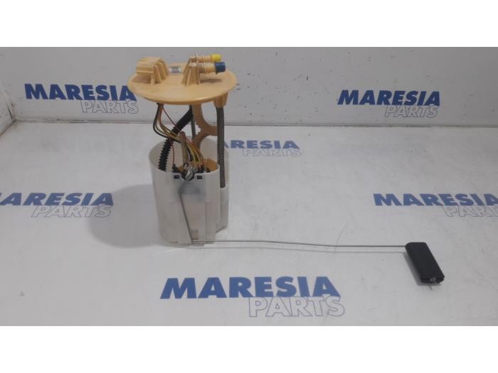 Usagé Pompe à carburant Renault Master III (MA/MB/MC/MD/MH/MF/MG/MH) 2.3 dCi 16V RWD Prix € 108,90 Prix TTC proposé par Maresia Parts