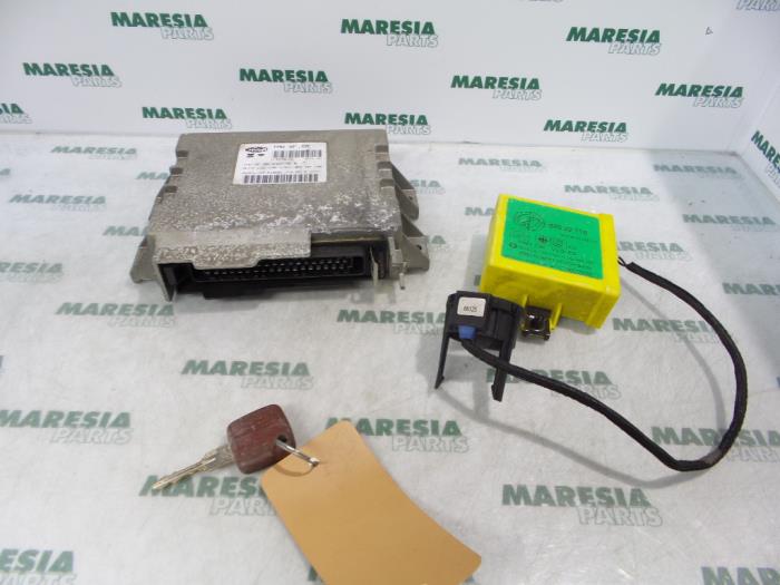 Used Engine management computer Alfa Romeo 145 (930A) 1.4 ie Price € 75,00 Margin scheme offered by Maresia Parts