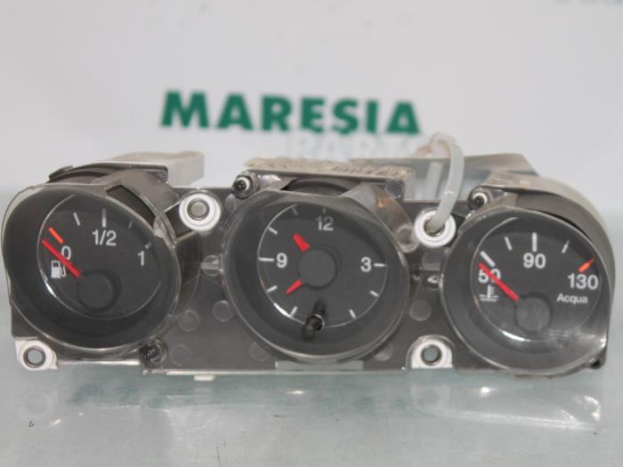 Begagnade Innerdisplay Alfa Romeo 156 Sportwagon (932) 1.9 JTD 16V Pris € 30,00 Marginaltabell erbjuds av Maresia Parts