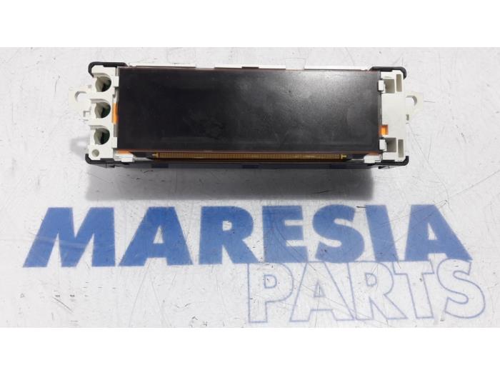 Begagnade Innerdisplay Citroen Berlingo 1.6 Hdi 90 Phase 2 Pris € 36,30 Inklusive moms erbjuds av Maresia Parts