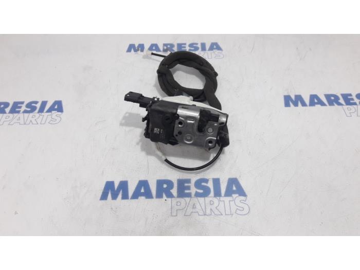 Citroen Berlingo Sliding door lock mechanisms, right stock