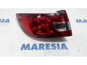Used Taillight, left Renault Clio IV (5R) 0.9 Energy TCE 90 12V Price € 60,00 Margin scheme offered by Maresia Parts