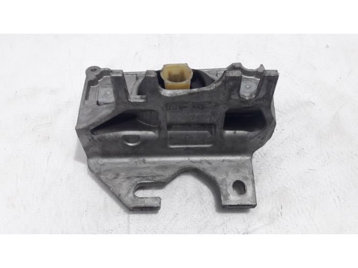Engine mount from a Renault Captur (2R) 1.2 TCE 16V EDC 2017