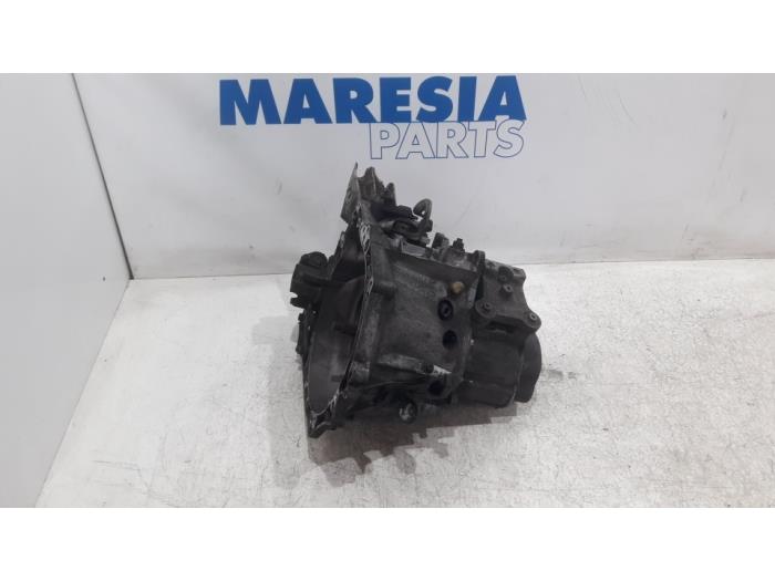 Usagé Boîte de vitesse Peugeot 207/207+ (WA/WC/WM) 1.6 HDi 16V Prix € 210,00 Règlement à la marge proposé par Maresia Parts
