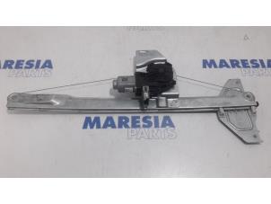 Used Window mechanism 2-door, front right Peugeot Partner Tepee (7A/B/C/D/E/F/G/J/P/S) 1.6 HDI 90 16V Phase 1 Price € 40,00 Margin scheme offered by Maresia Parts
