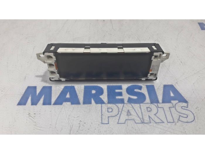 Begagnade Innerdisplay Peugeot Partner Tepee (7A/B/C/D/E/F/G/J/P/S) 1.6 HDI 90 16V Phase 1 Pris € 30,00 Marginaltabell erbjuds av Maresia Parts