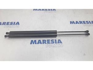 Used Set of tailgate gas struts Peugeot Partner Tepee (7A/B/C/D/E/F/G/J/P/S) 1.6 HDI 90 16V Phase 1 Price € 25,00 Margin scheme offered by Maresia Parts