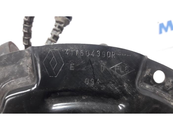 Knuckle, front right from a Renault Megane IV Estate (RFBK) 1.3 TCE 115 16V 2018