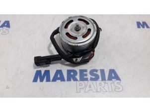 Used Fan motor Citroen C4 Picasso (3D/3E) 1.6 e-HDi 115 Price € 39,99 Margin scheme offered by Maresia Parts