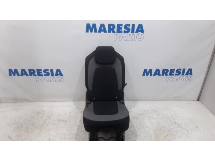 Używane Fotel tylny Citroen C4 Picasso (3D/3E) 1.6 e-HDi 115 Cena € 157,50 Procedura marży oferowane przez Maresia Parts