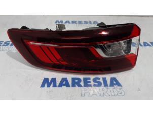 Used Taillight, left Renault Megane IV Estate (RFBK) 1.3 TCE 115 16V Price € 120,75 Margin scheme offered by Maresia Parts