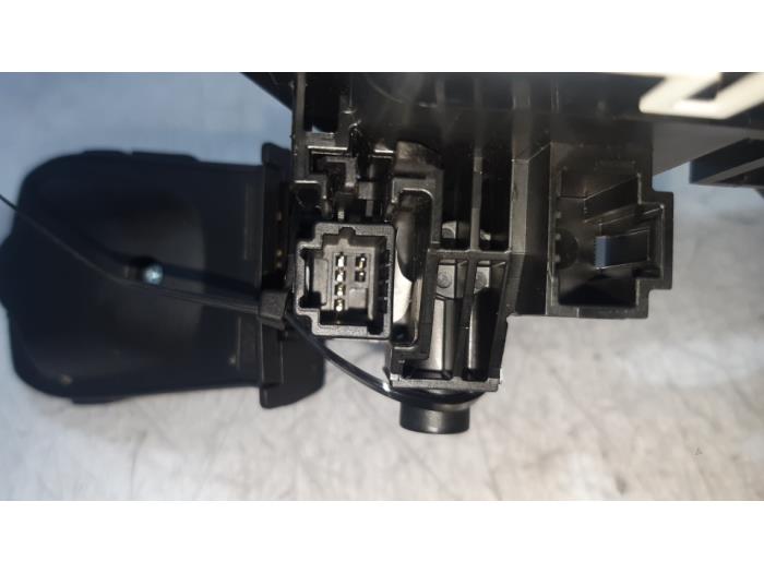 Steering column stalk from a Renault Megane IV Estate (RFBK) 1.3 TCE 115 16V 2018
